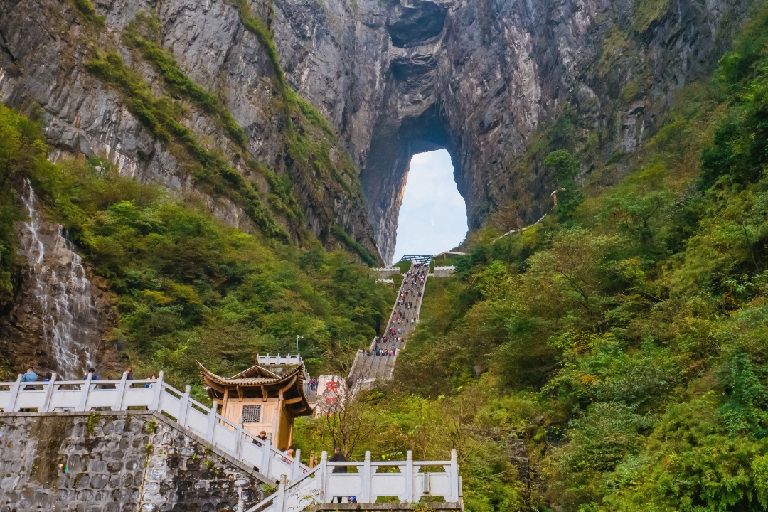 7D6N CHANGSHA. ZHANGJIAJIE FENGHUANG ANCIENT TOWN. FURONG TOWN