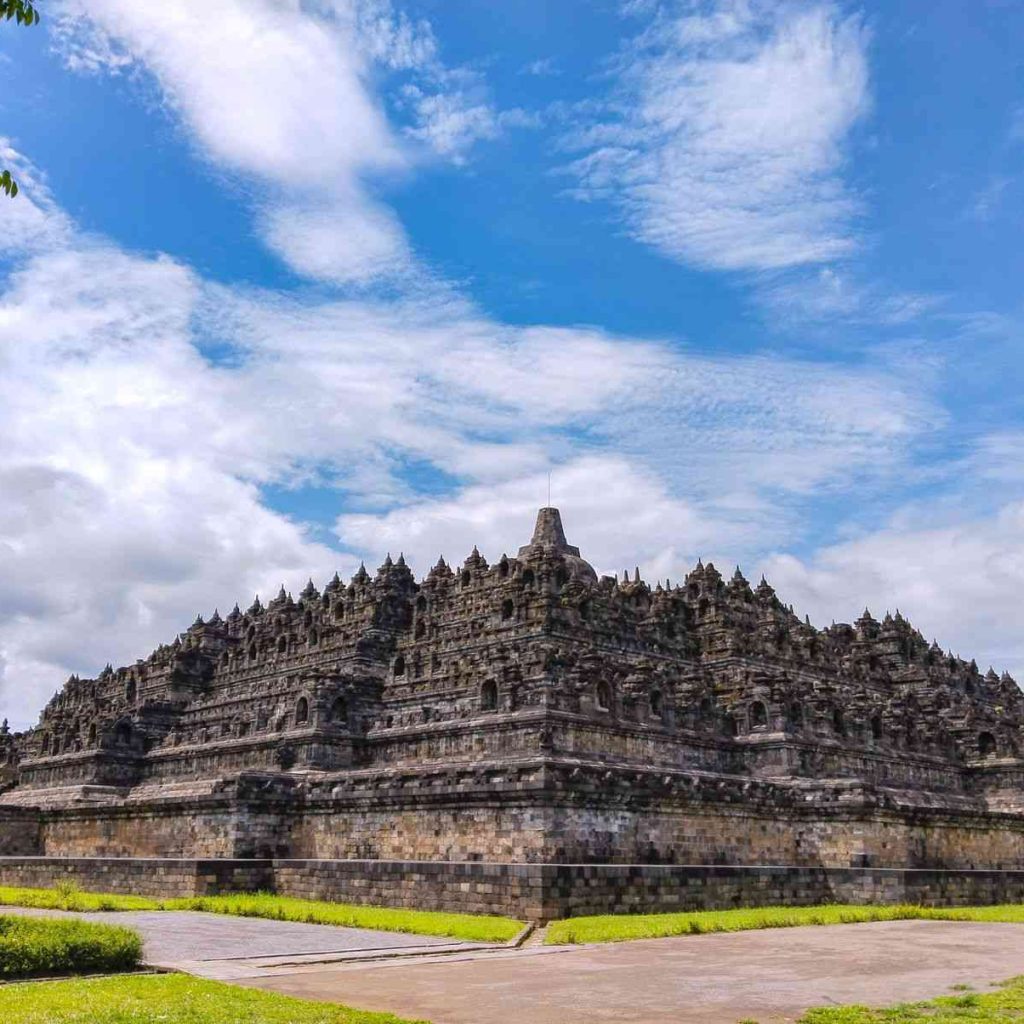 CANDI BOROBUDUR