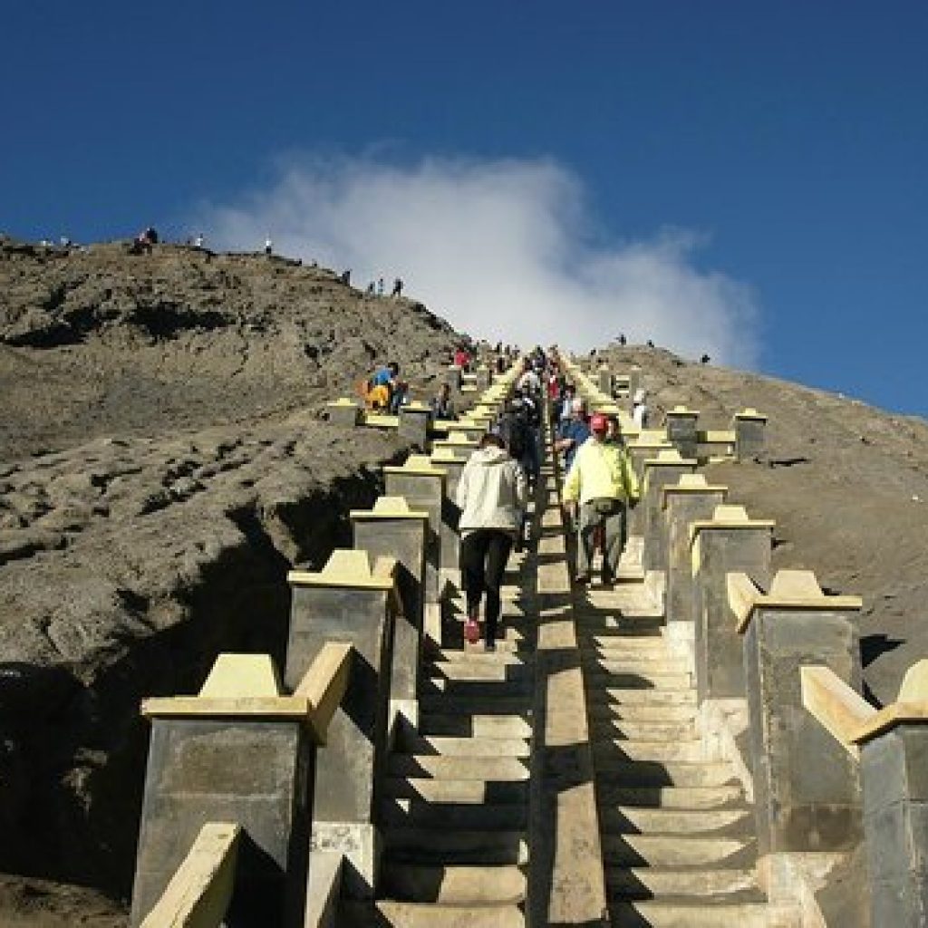 KAWAH GUNUNG BROMO