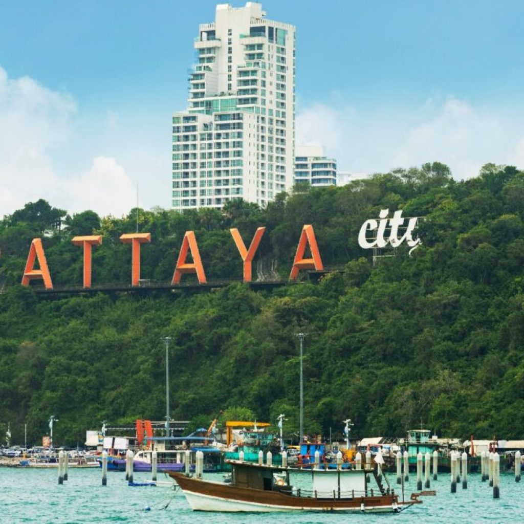 View,On,Pattaya,City,Sign,At,Pattaya,Bay,,Thailand.