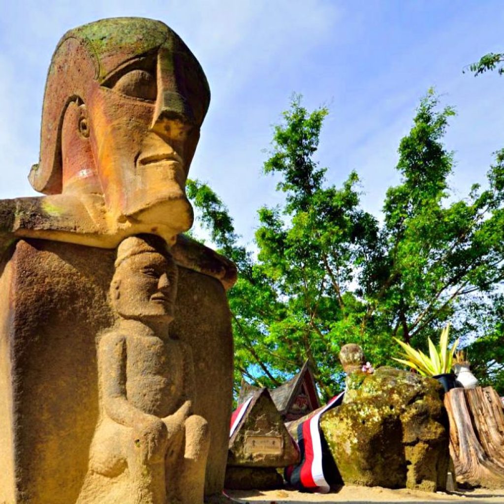 tomok village
